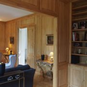 Boiseries hautes et bibliothèques pour un château