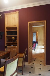 Boiseries hautes et bibliothèques pour un château
