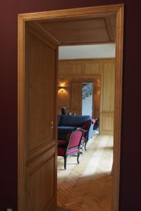 Boiseries hautes et bibliothèques pour un château