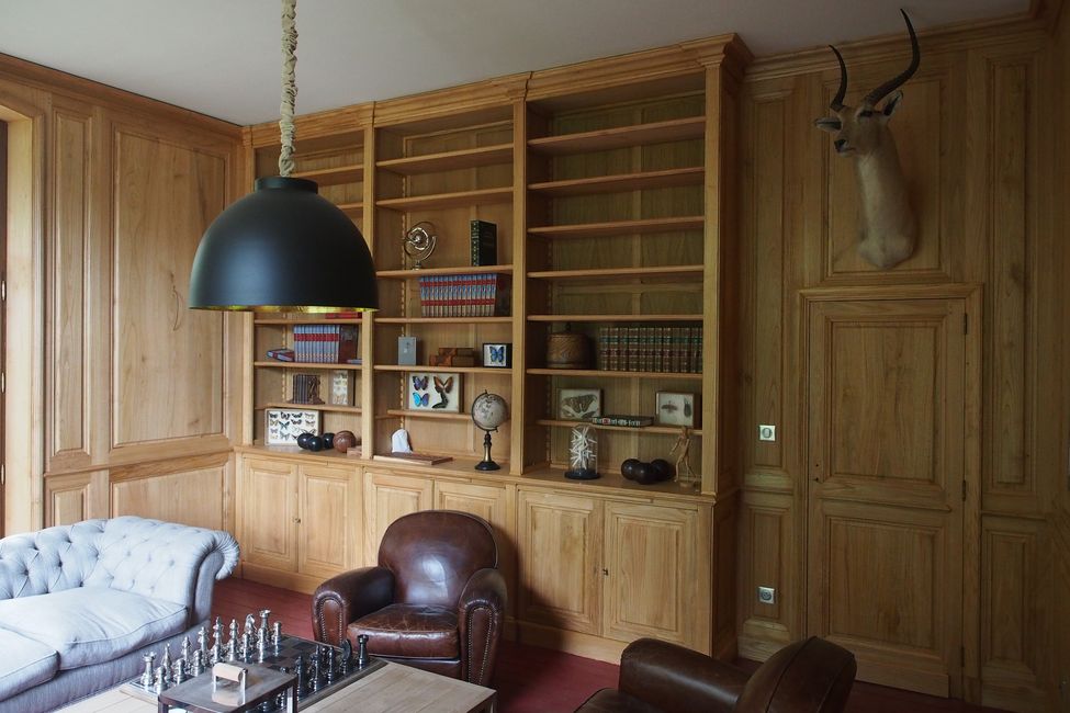 Boiseries hautes et bibliothèques pour un château