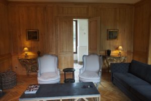 Boiseries hautes et bibliothèques pour un château