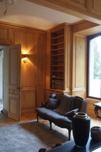 Boiseries hautes et bibliothèques pour un château
