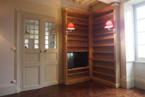 Bibliothèques sur mesure pour une propriété familiale en Bourgogne