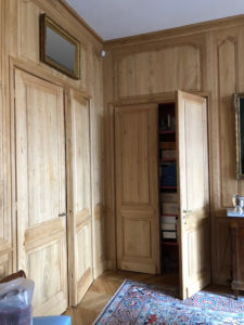 Salle à manger dans appartement haussmannien