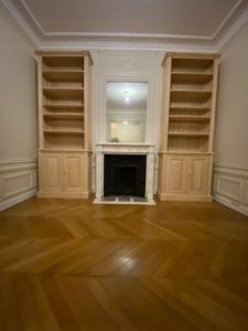 Réalisation sur mesure de six meubles en bois naturel brut