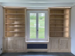 Réalisation d’une paire de Bibliothèques intemporelles en châtaignier