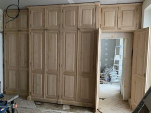 Un menuisier de renom pour la confection de vos portes dérobées