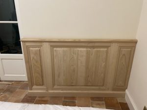 Réalisation sur mesure de sous bassement en châtaignier naturel brut