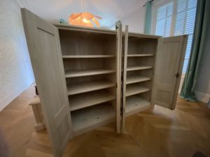 Réalisation de 12 meubles sur mesure