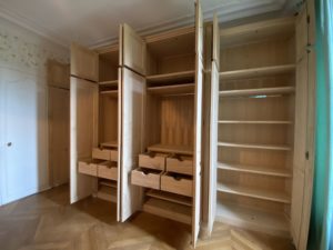 Réalisation de 12 meubles sur mesure